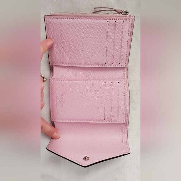 Louis Vuitton Epi Tropical Victorine Wallet - Picture 4 of 7